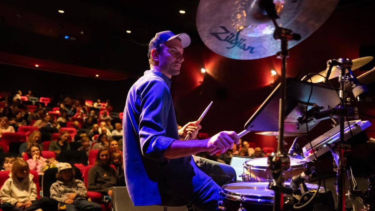 Stéphane Scharlé brings a silent classic alive at the Alliance Française of Madras