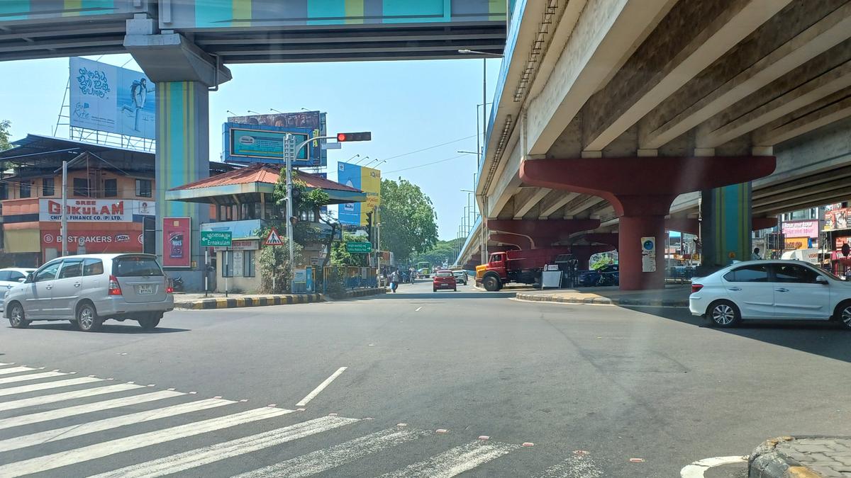 Redevelopment of Vyttila Junction hangs in the balance