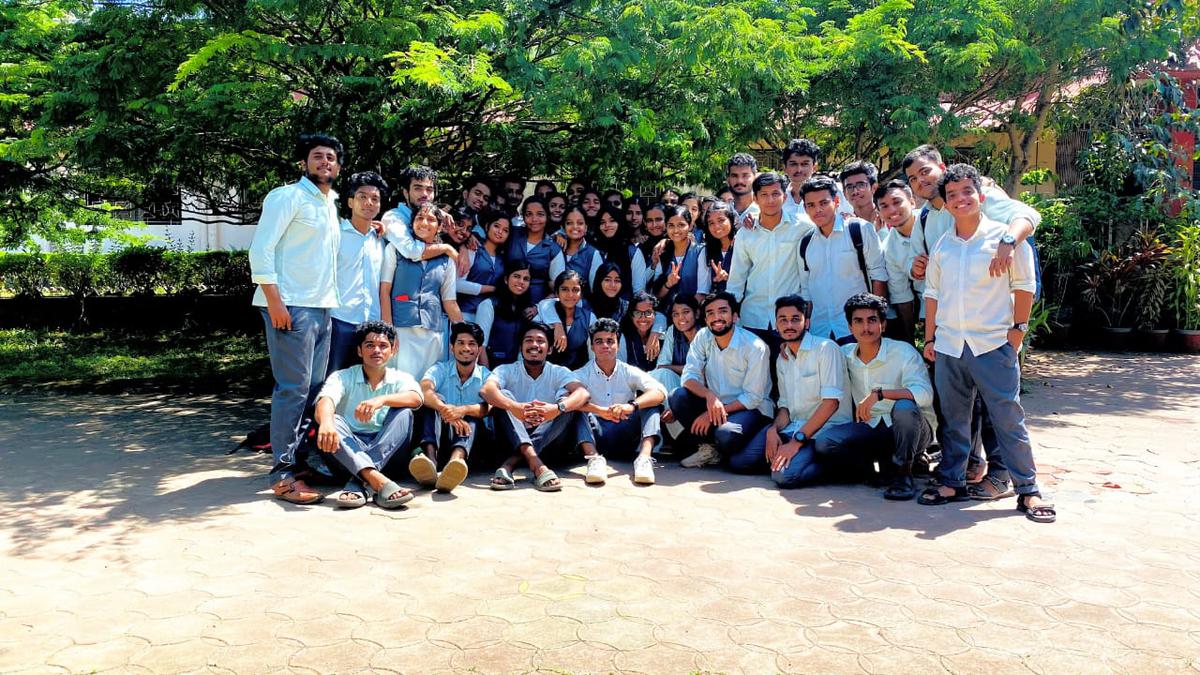 Cusat introduces gender-neutral uniform for engineering students