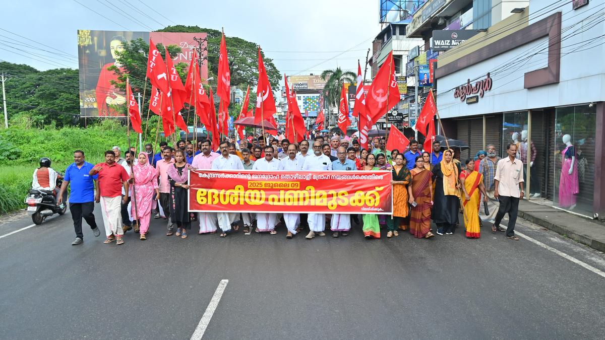 Bharat bandh: National strike assumes proportions of a bandh in Kerala
