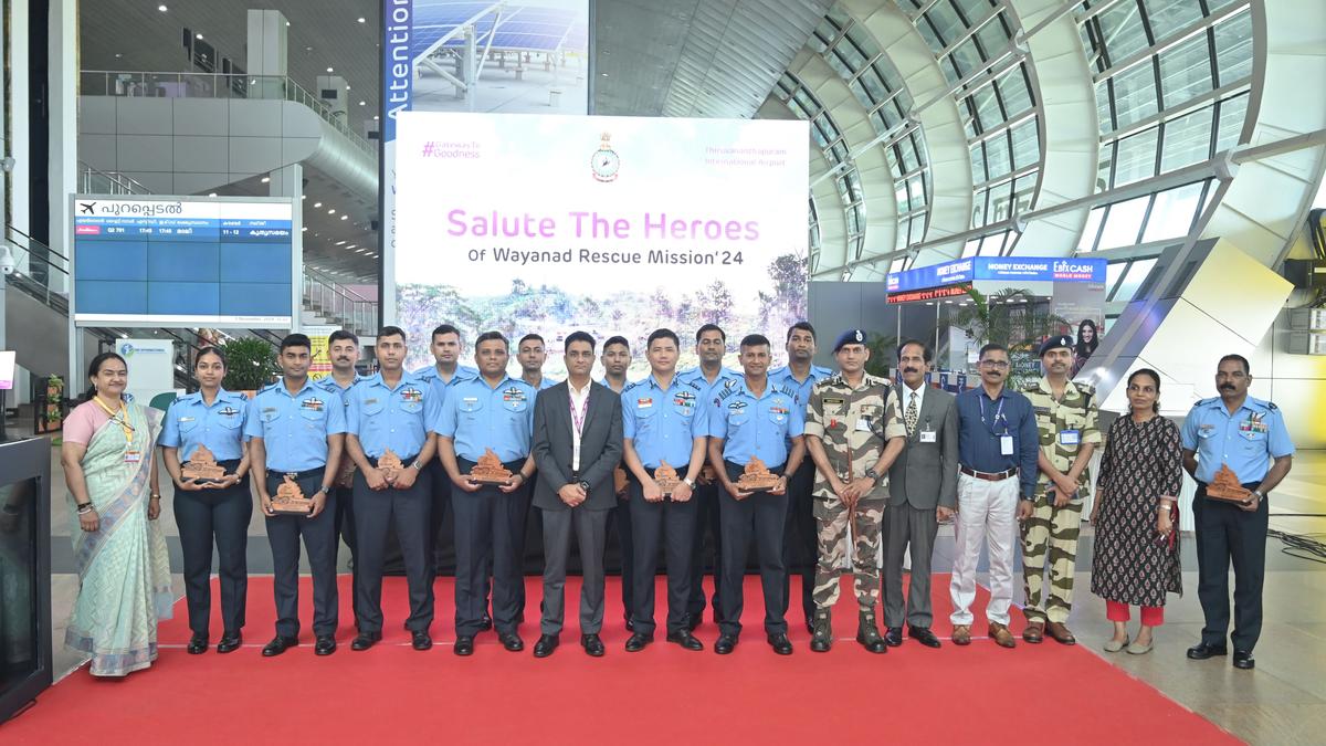 Airport fetes IAF team for Wayanad rescue operation