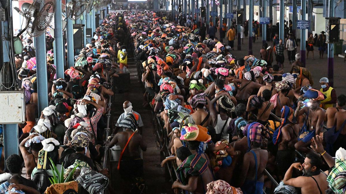 Sabarimala witnesses heavy rush on first day
