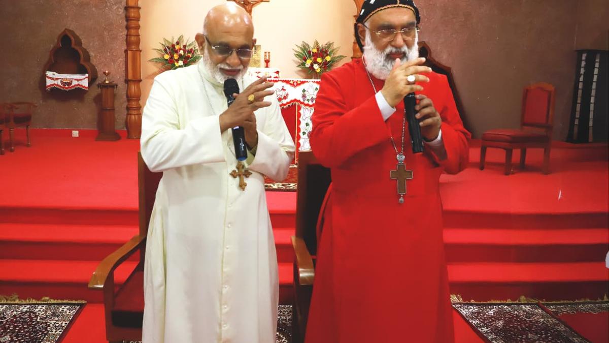 Catholicos visits Syro-Malabar Church headquarters at Kakkanad