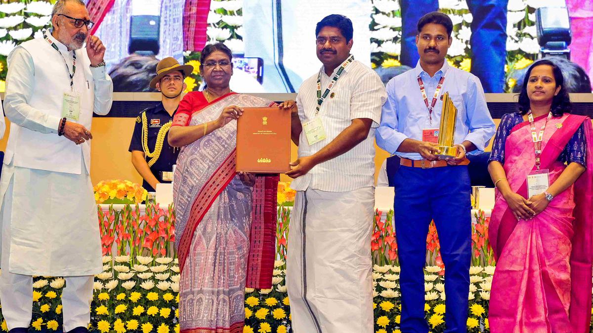 Meenangadi grama panchayat bags Carbon Neutral Vishesh Panchayat Puraskar