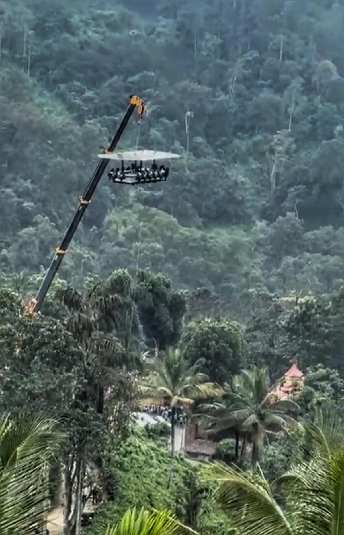Five persons, including four tourists, were trapped in a sky dining restaurant at Anachal near the Munnar hill station in Kerala’s Idukki district on Friday (November 28, 2025)