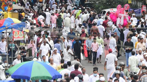 Thousands attend Mamburam Uroos in Malappuram