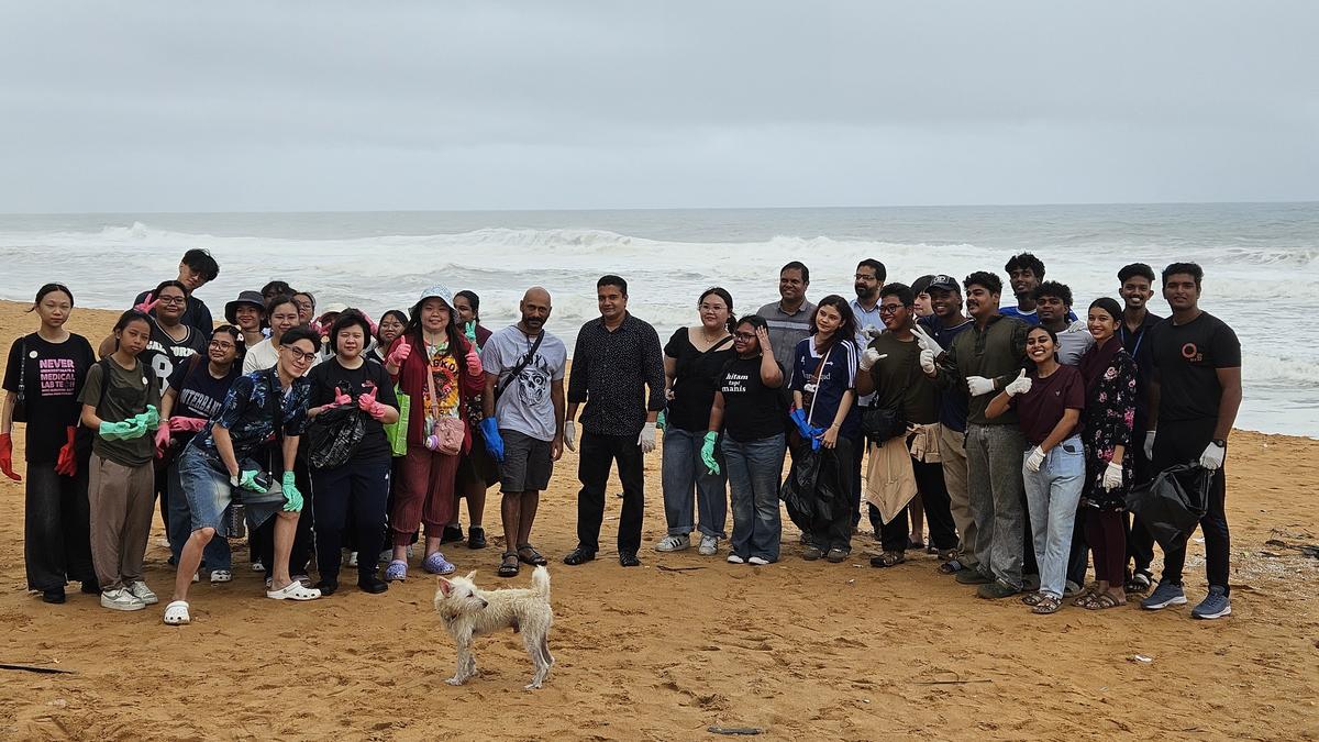 St. Xavier’s College organises beach clean-up with college students from Singapore