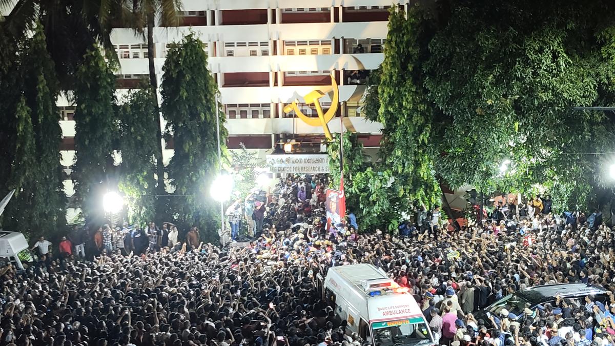 Thiruvananthapuram witnesses an outpouring of emotions as a dear leader departs