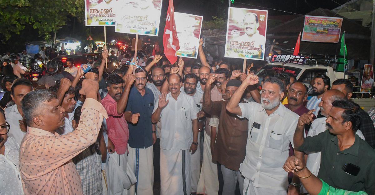 A roadshow held at Kothi in Kozhikode city on March 15 to welcome Ahamed Devarkovil, who is contesting as an LDF candidate from Kozhikode South Assembly constituency.