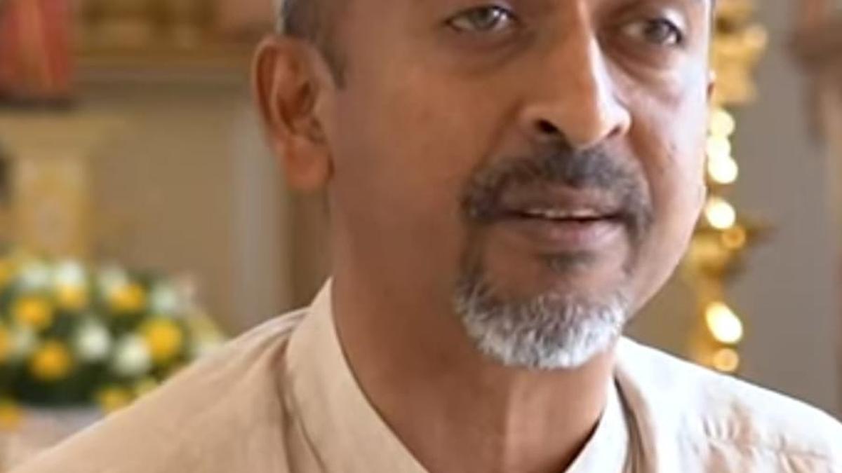 Priest resigns as parish vicar over Unified Mass