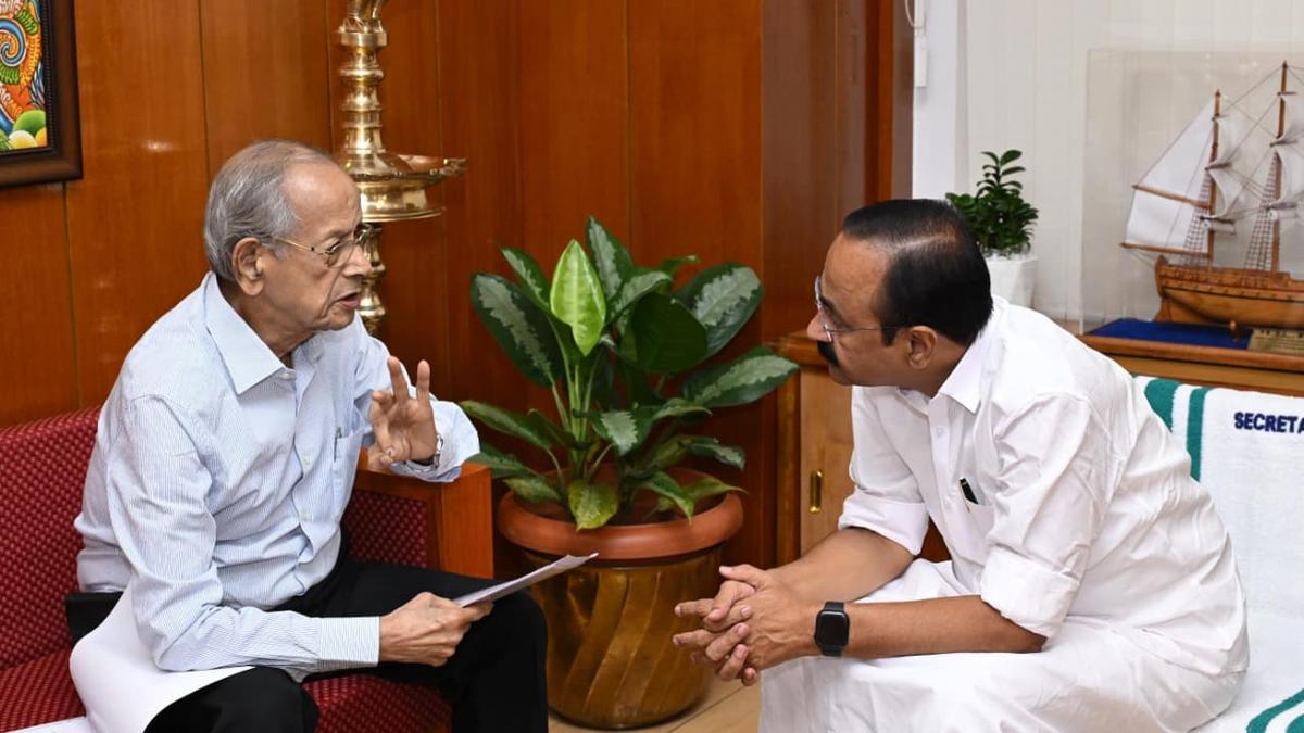 High-speed-rail: Technocrat E. Sreedharan meets Kerala Chief Minister, hands over project proposal