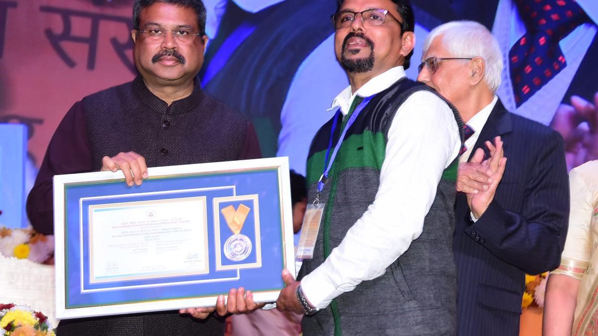 Sudheeran Cheerakkoda bags NIEPA Award