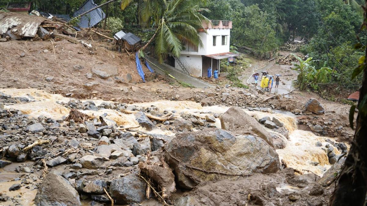 Miraculous escape for 200 people in landslip-hit Vilangad in Kozhikode