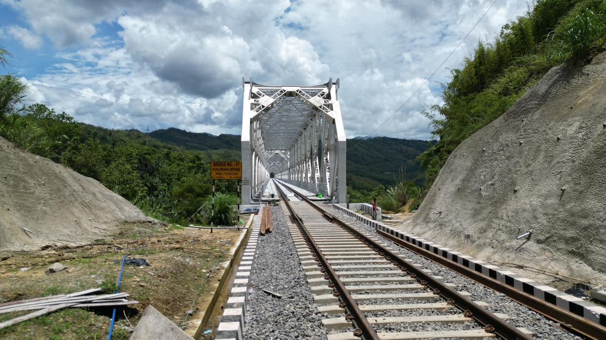 Bairabi-Sairang rail deepens Kerala’s apprehension about Centre’s stance on SilverLine