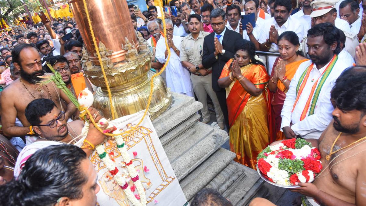 10-day ‘Koda’ festival at Mondaikad Temple begins with flag-hoisting ritual