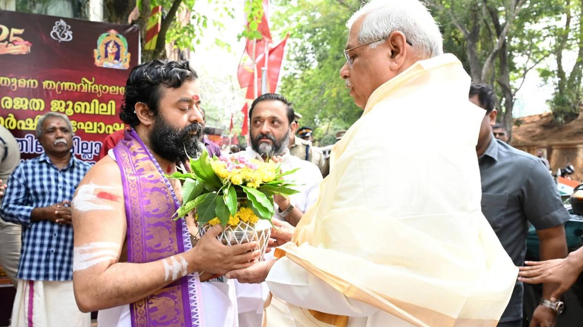 Hindu religion had no castes, Britishers introduced it: Kerala Governor