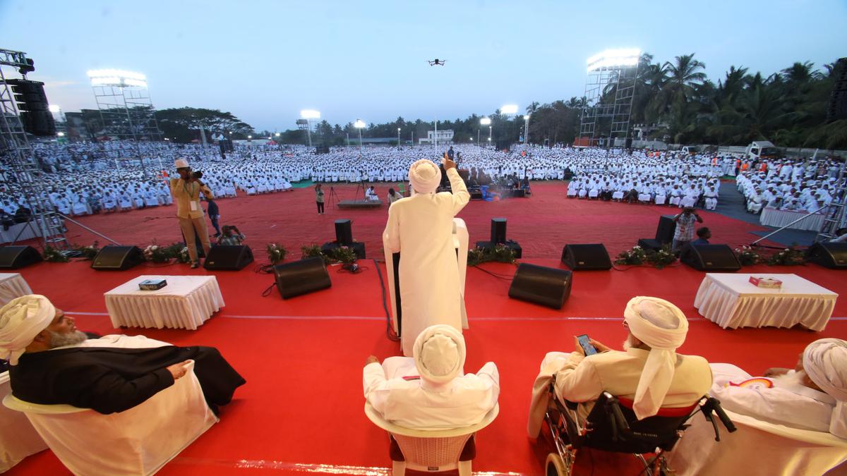 Kanthapuram Samastha kicks off centenary celebrations