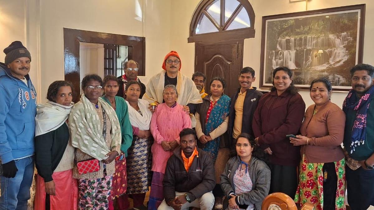 Reception for Kerala tribal artistes in Meghalaya