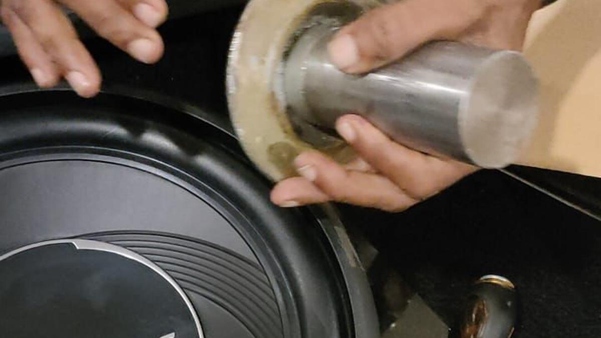 Customs foil bid to smuggle in gold worth about ₹1.38 cr. at Kochi airport