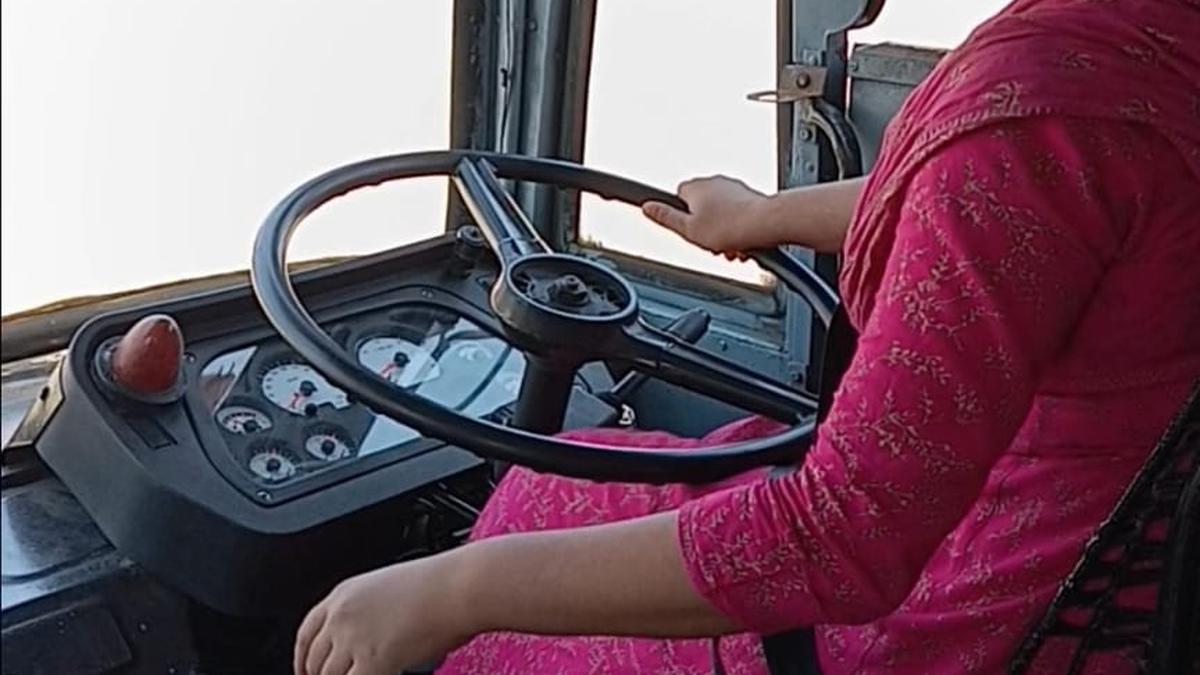 Woman drives her dream with KSRTC at Ponnani