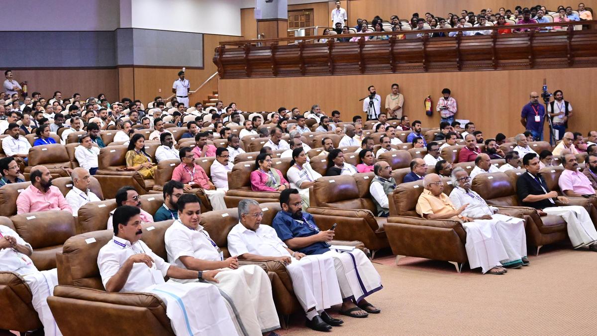 State should utilise expertise of non-resident Keralites, says CM