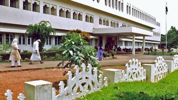 Dual courses mooted in Calicut university