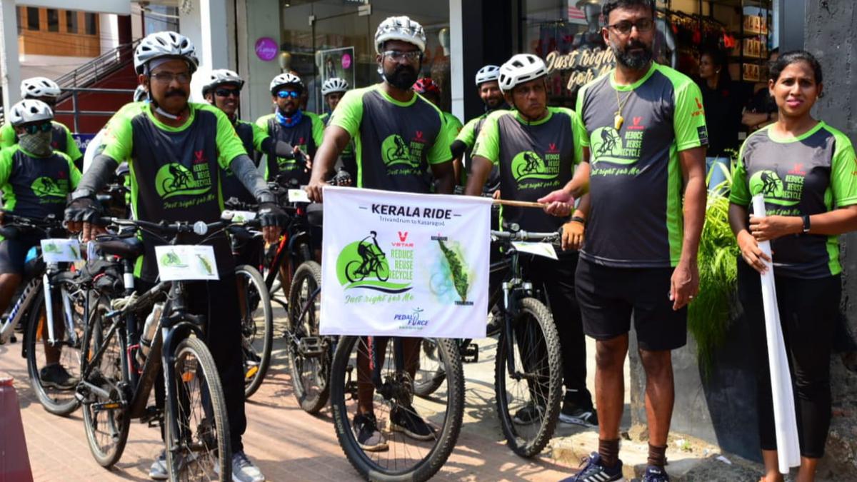Cyclists begin ride across State