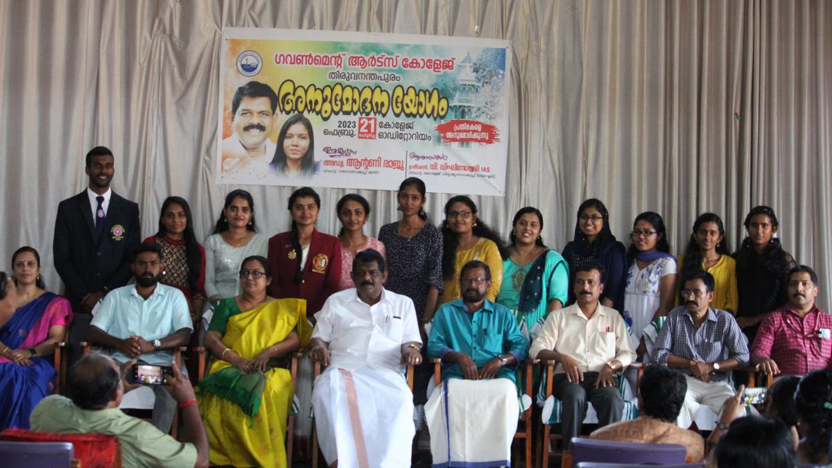 University rank-holders felicitated