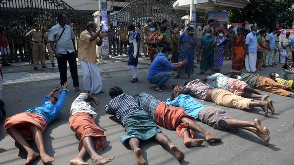 Ambedkar Colony Residents Intensify Protest - The Hindu