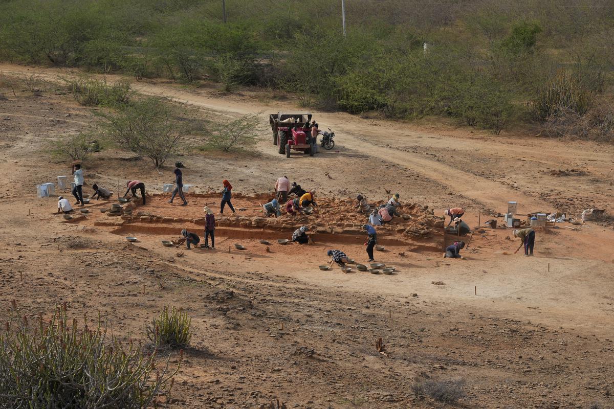Archaeological excavation reveals 5,200-year-old Harappan settlement in Kachchh, Gujarat