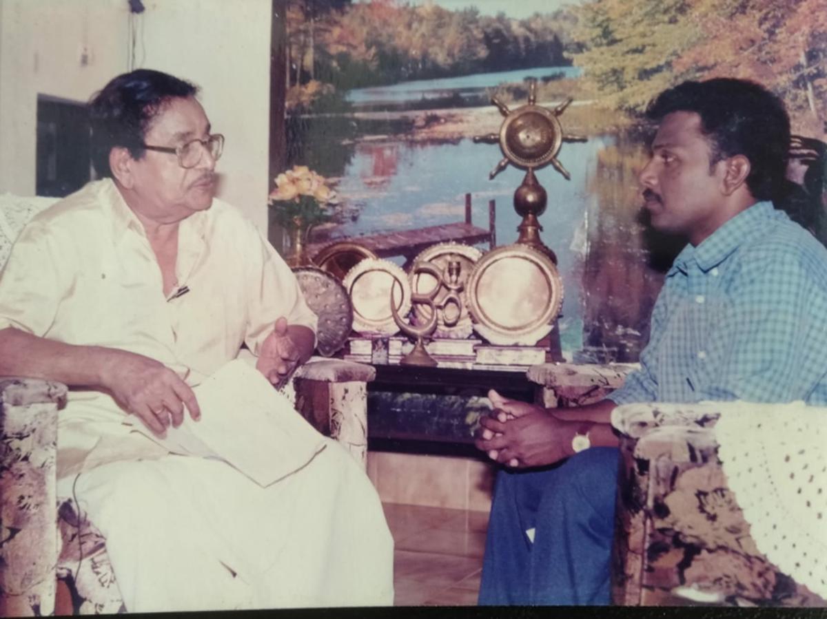 A doyen of Kathaprasangam the late Kedamangalam Sadanandan (left) with Vinod Kumar Kaitharam, a well-known artist, around 2000.  