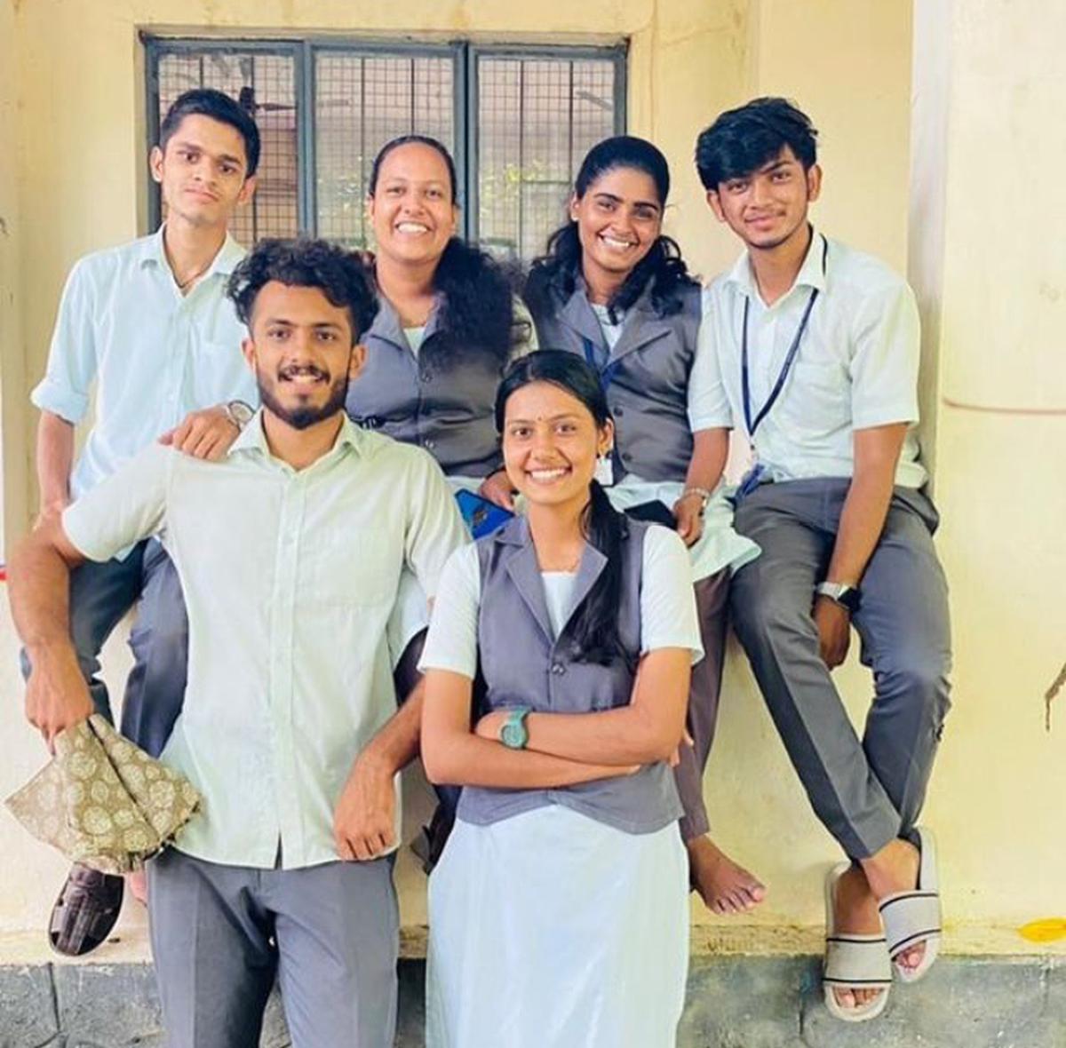 Cusat introduces gender-neutral uniform for engineering students - The ...