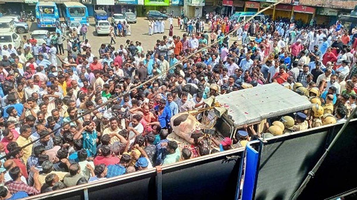 Man-animal conflict | Protest at Pulpally in Wayanad district of Kerala turns violent