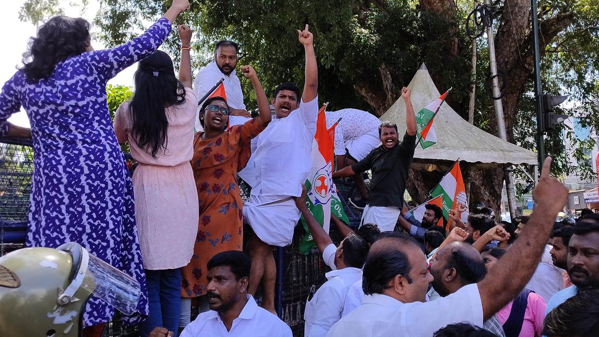 Youth Congress march turns unruly