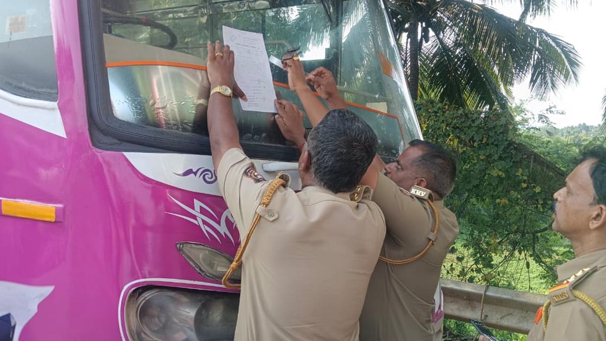 Bus operators go on strike at Ottappalam