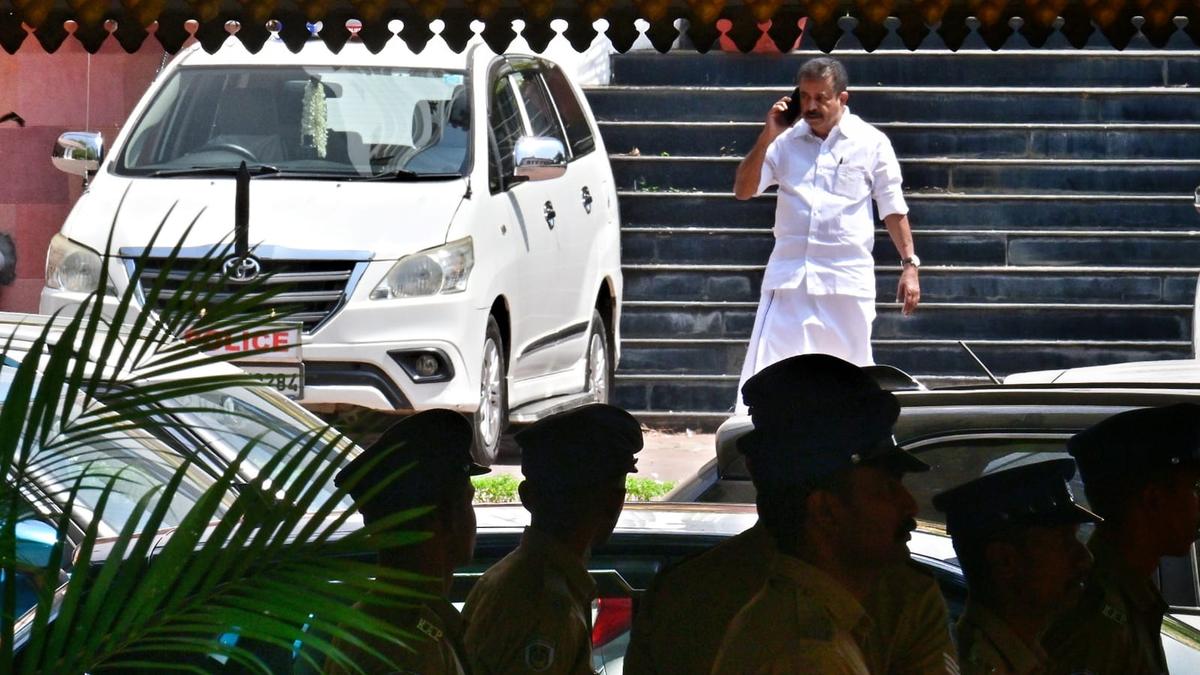 UDF convenor Adoor Prakash says ‘nothing political or odd’ in SIT questioning him in Sabarimala gold theft case