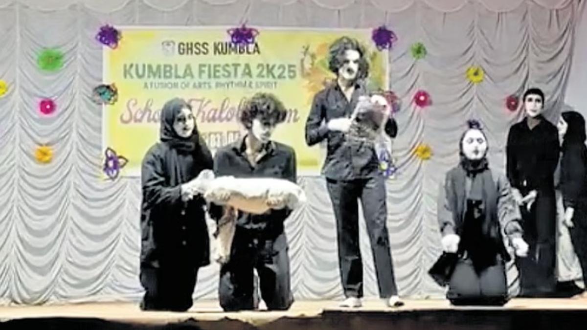 Pro-Palestine mime restaged at Kerala school fest after controversial halt wins first prize; Yuva Morcha stages protest