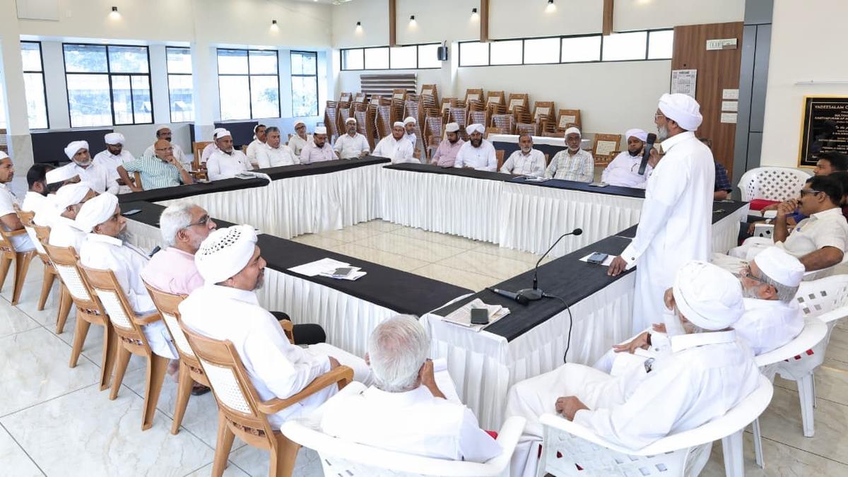 Muslim Jamaat urges political parties to reorganise districts