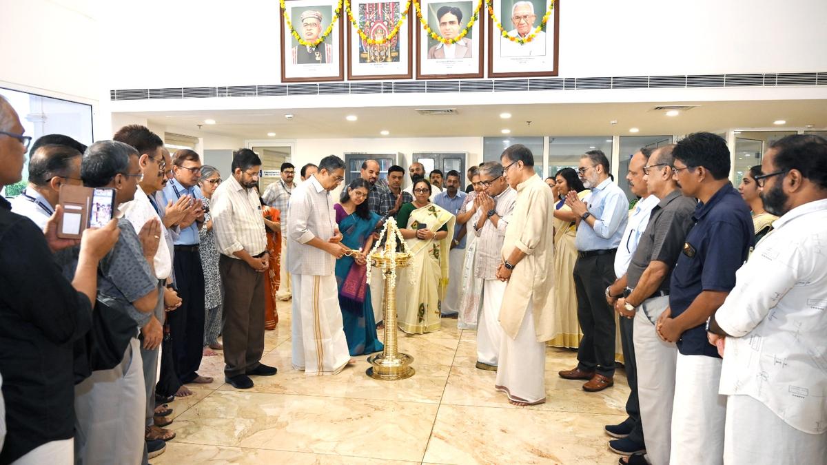Arya Vaidya Sala celebrates East Block anniversary