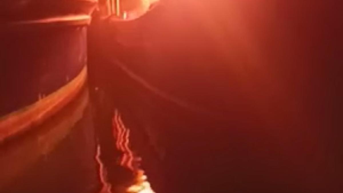 Fishing boat gutted in fire at Puthiyappa harbour