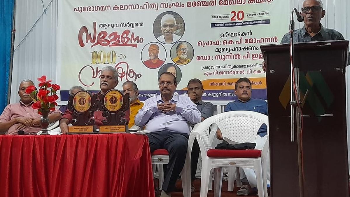 Sree Narayana Guru presented blueprint of Indian secularism, says writer Anil Chelembra