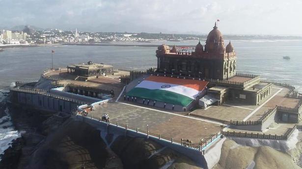 Army unit unfurls Tricolour at Kanyakumari