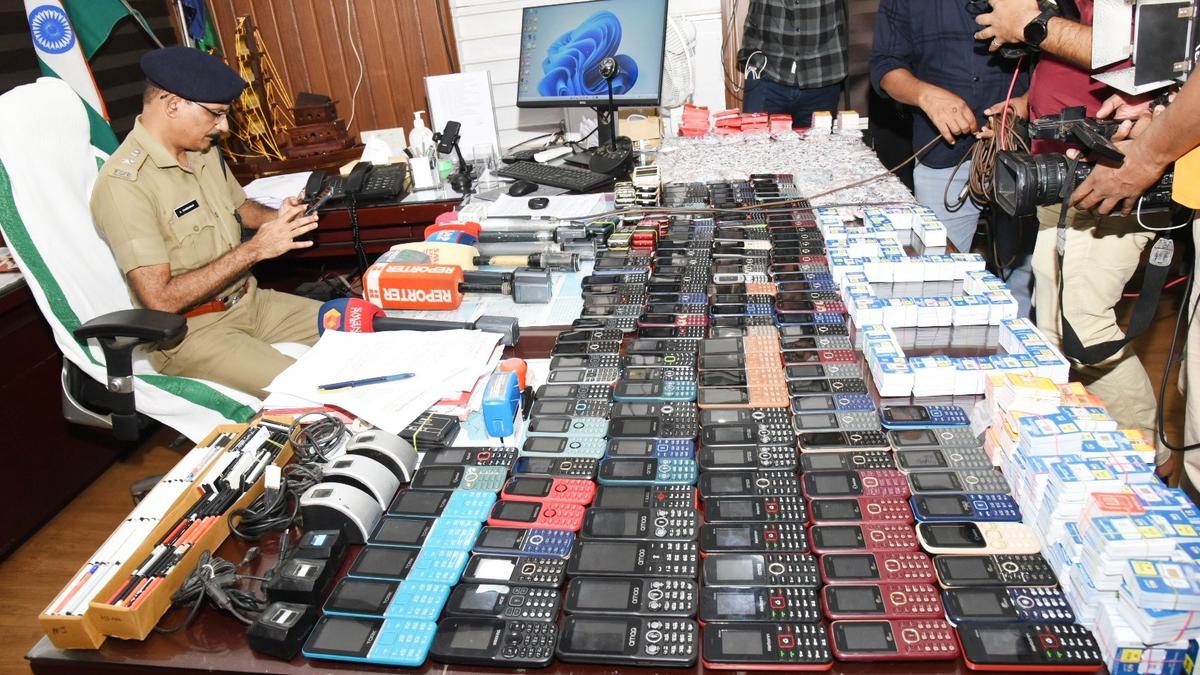 Cyber fraud: key accused arrested, 40,000 SIM cards recovered