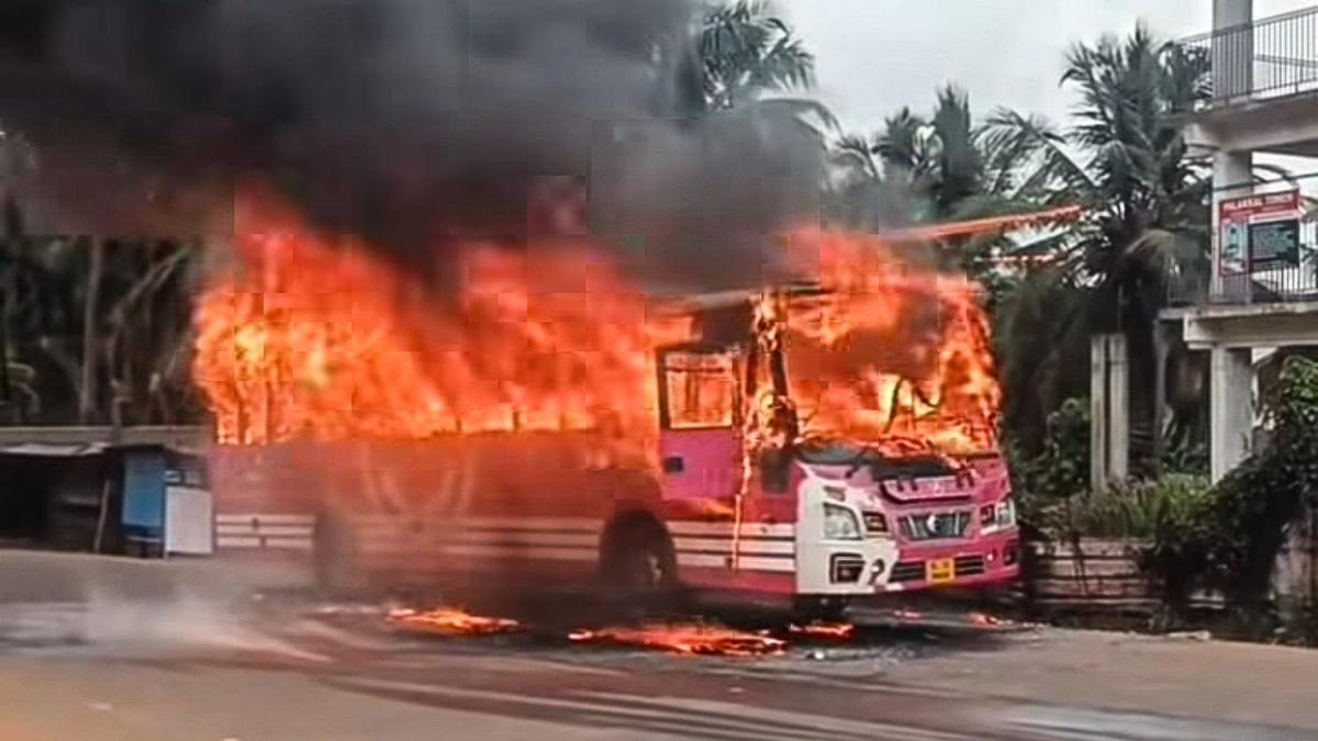 Private bus goes up in flames on NH 966 near Calicut International Airport