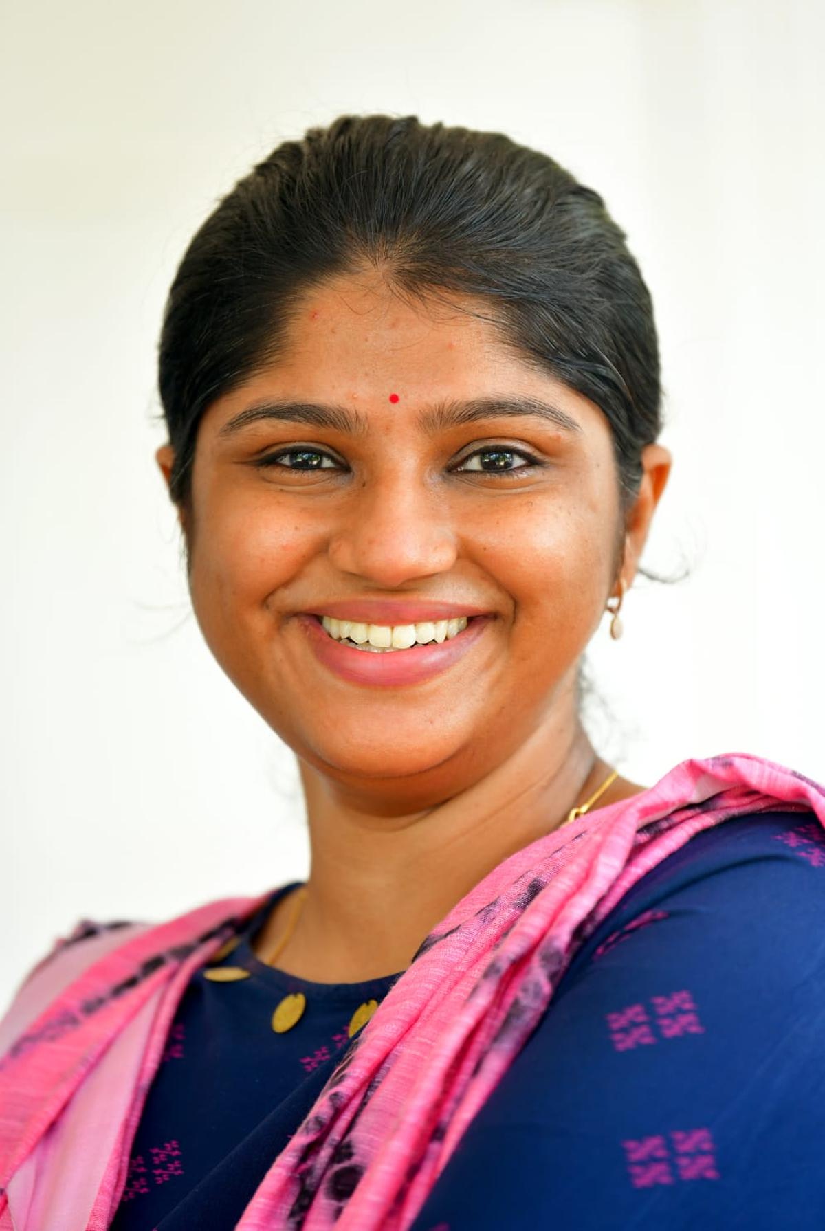 Saniya Thomas Saniya Thomas