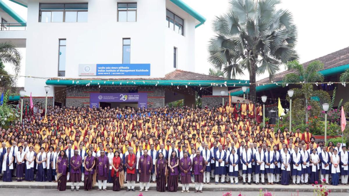 1,196 students receive degrees at IIM-K convocation