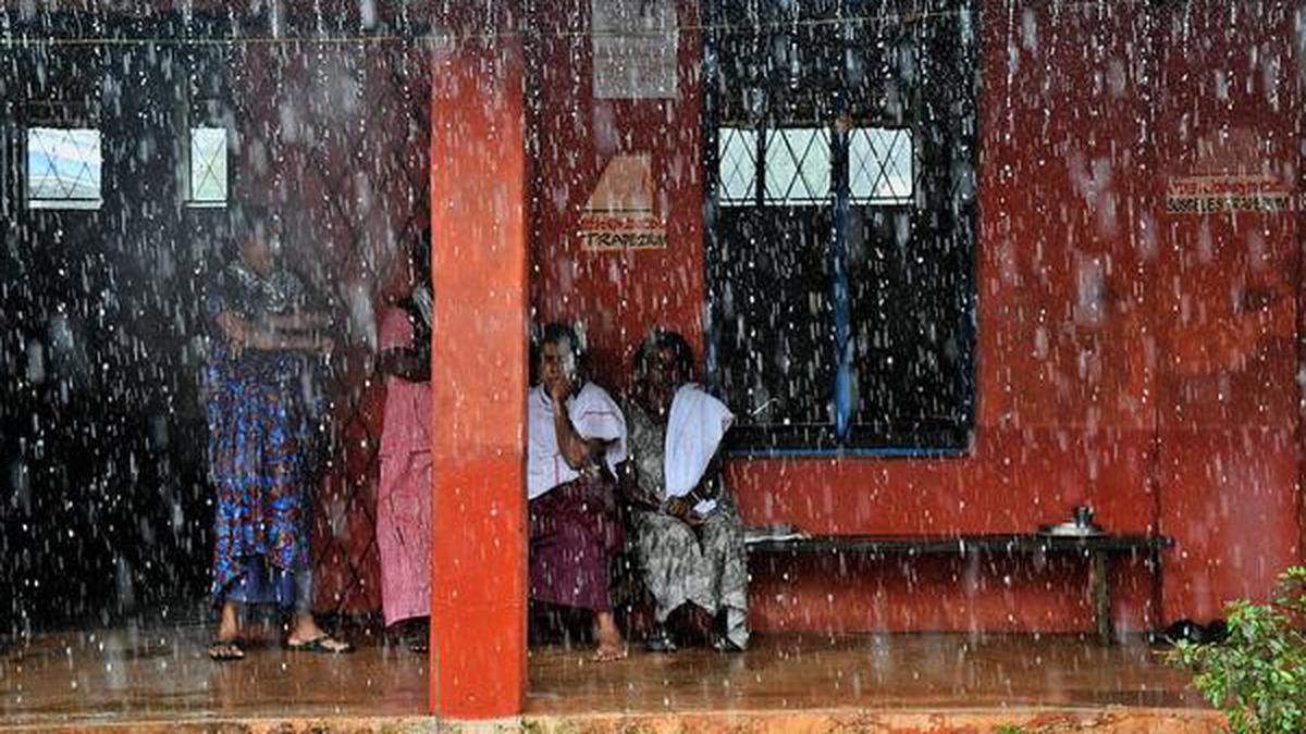 Kerala rains: 1,038 villages declared flood-hit