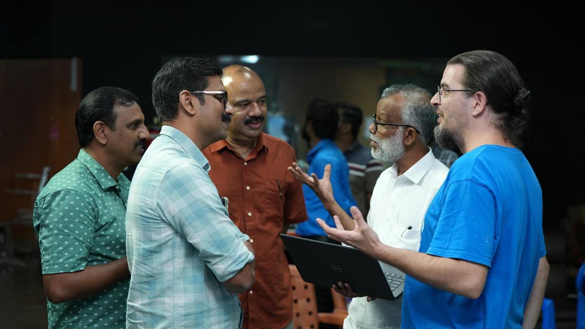 Free software developer Timothée Giet visits KITE