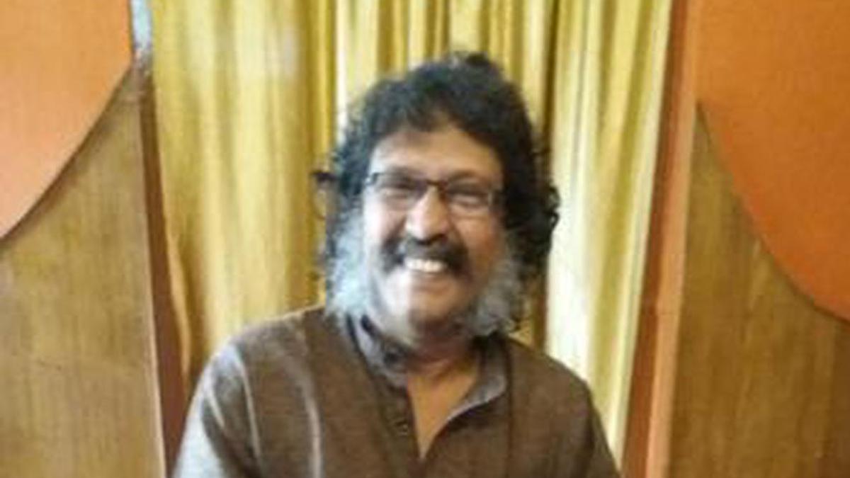 Noted Kerala theatre director Prashanth Narayanan dies