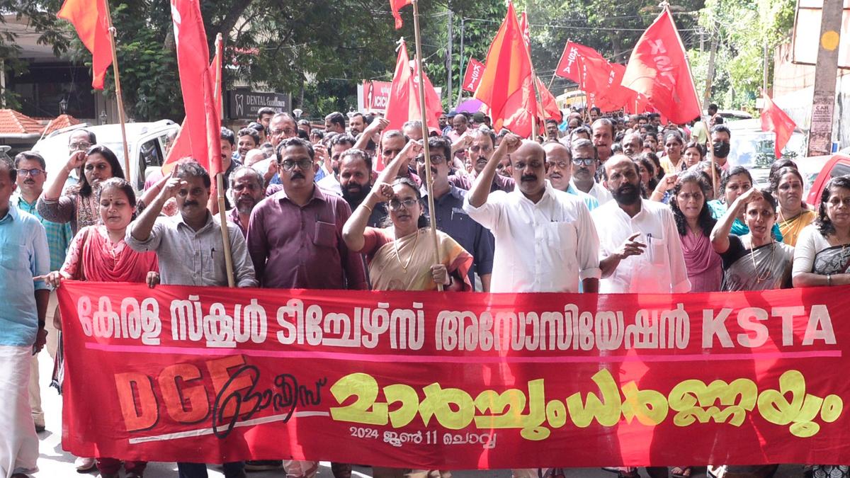 KSTA stages protest march to DGE office against laxity in filling posts